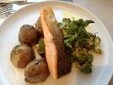 saumon brocolis pommes de terre