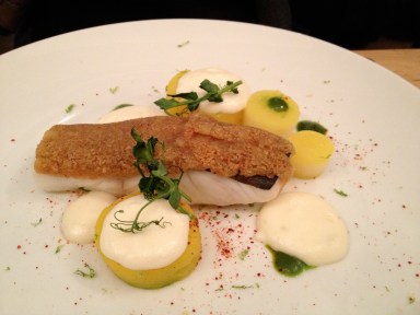 cabillaud espuma de pomme de terre 