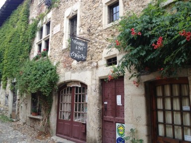 Pérouges