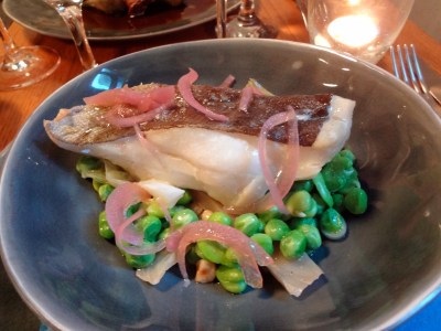 cabillaud feves oignons rouges et noisettes